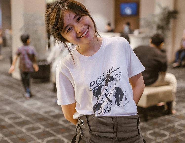 www.instagram.com/gritteagathaa