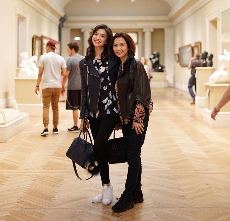 Instagram @ralineshah