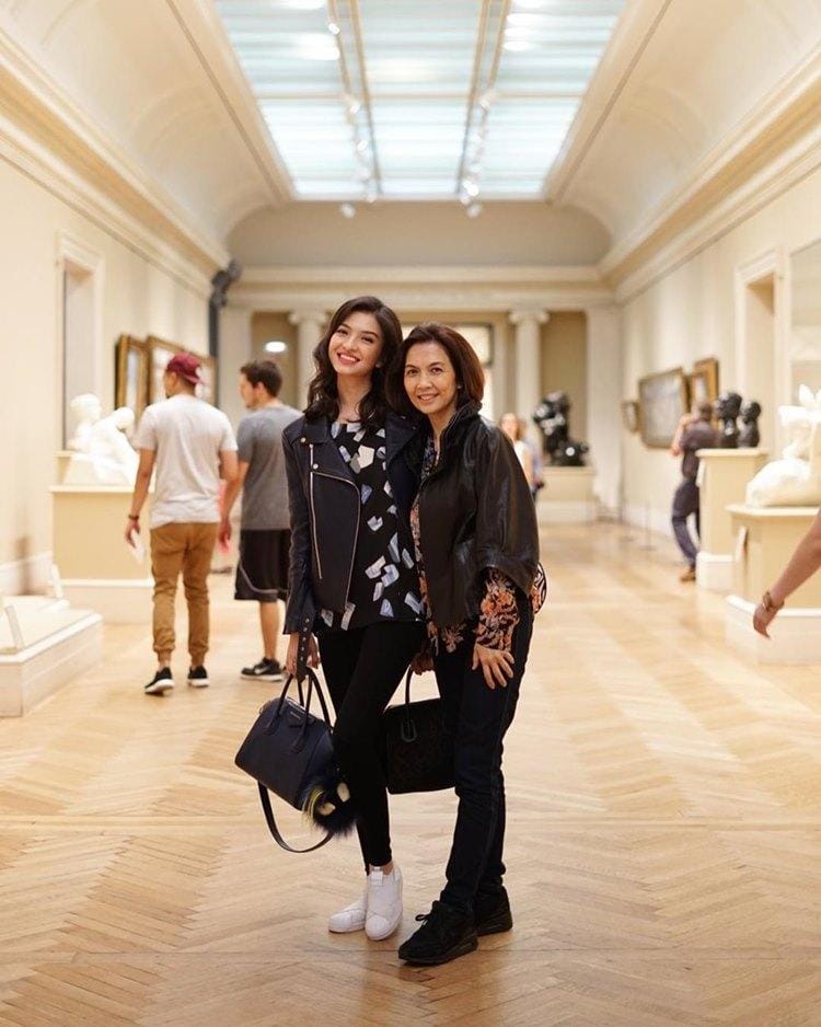 Instagram.com/ralineshah