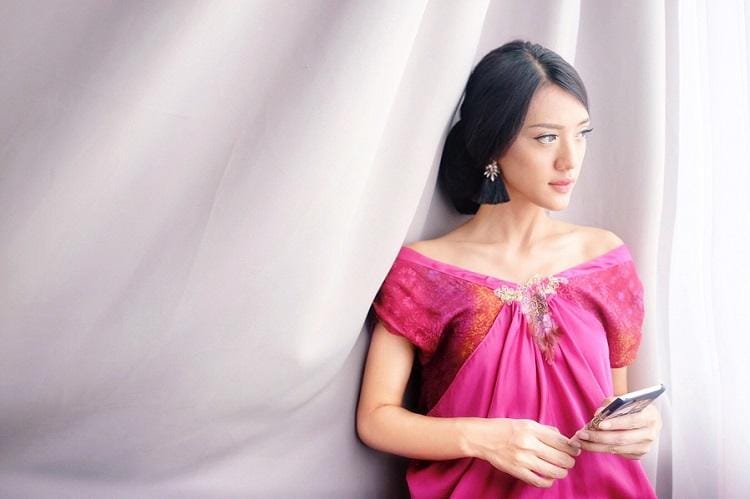 instagram.com/anissaaziza