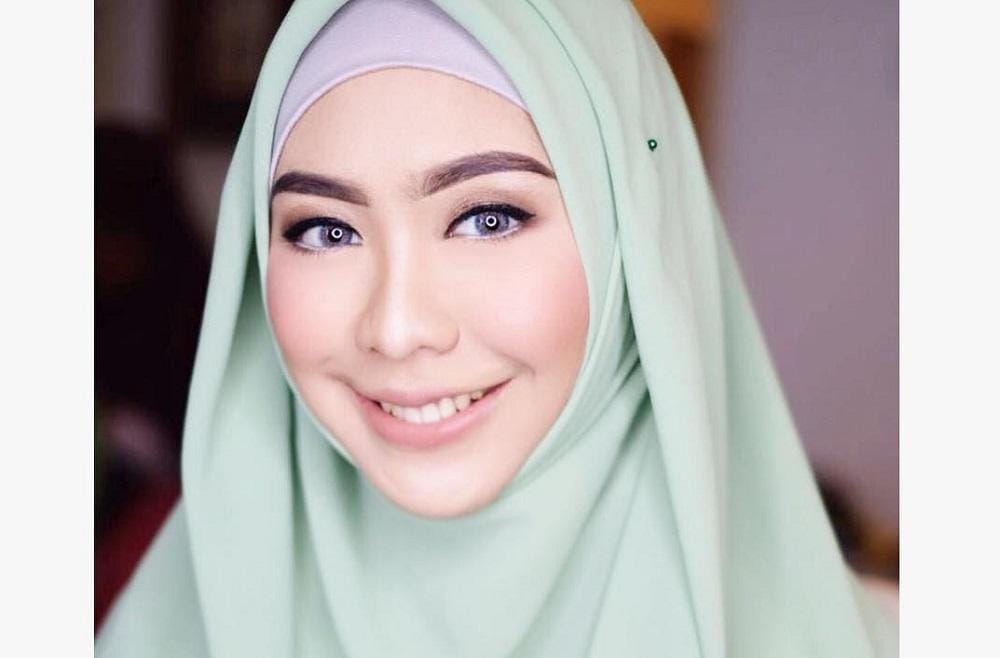 instagram.com/okisetianadewi