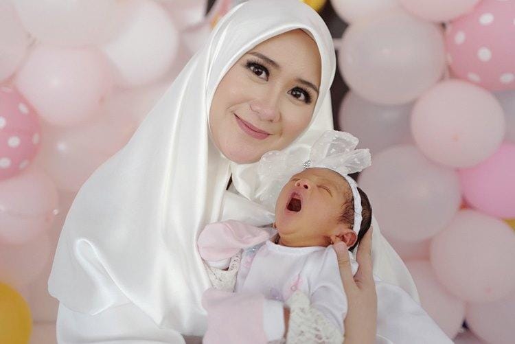 Instagram.com/ryana_dea