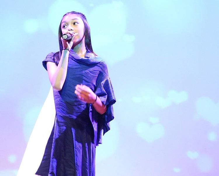 instagram.com/aku_naura