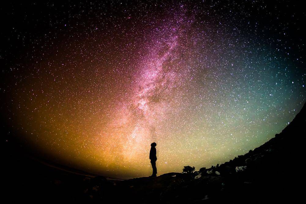Unsplash.com/Greg Rakozy