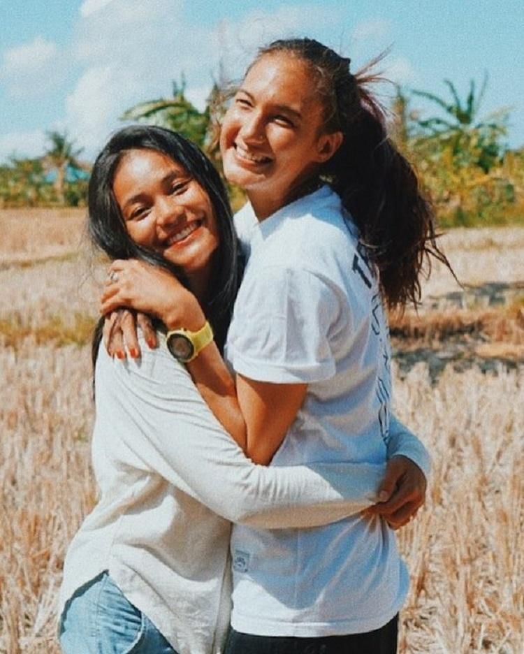 instagram.com/wulanrussell