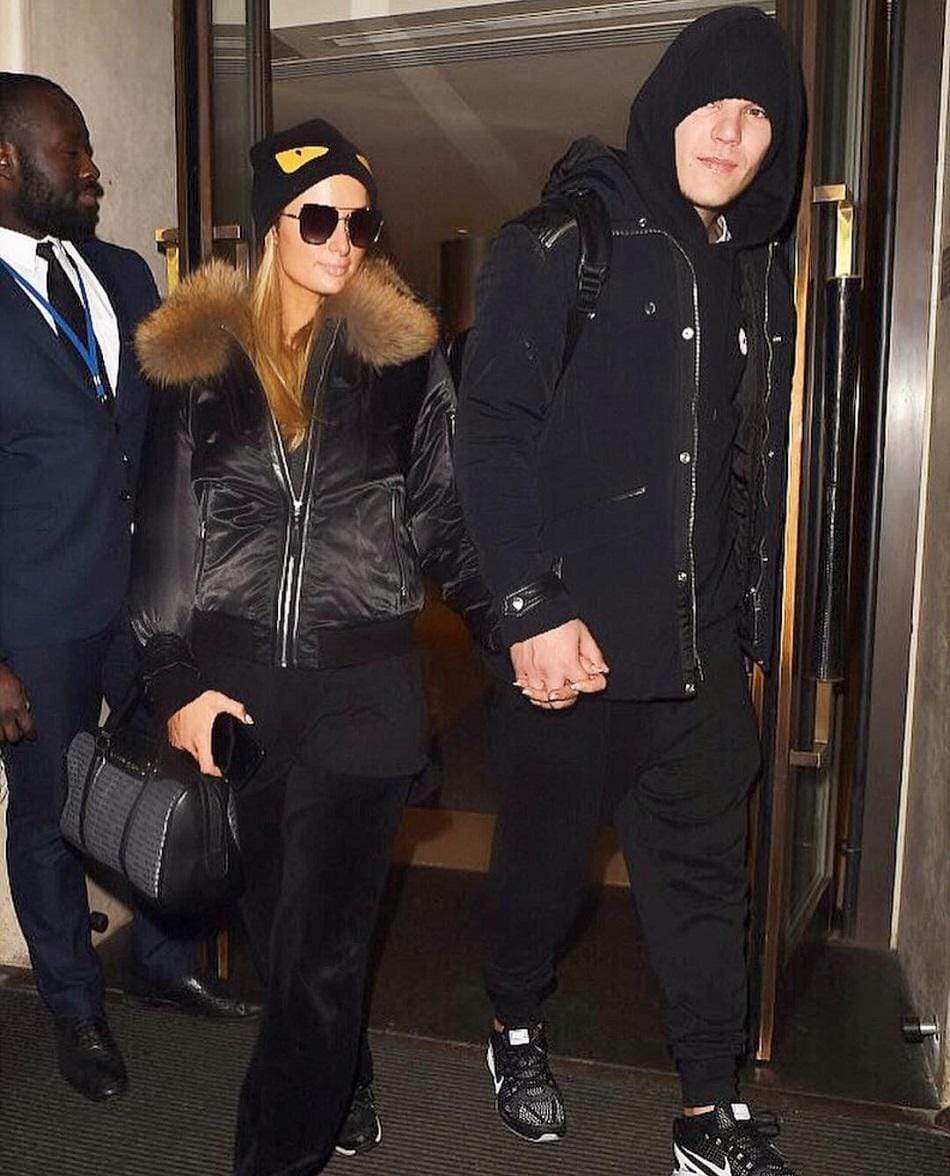 Instagram.com/parishilton