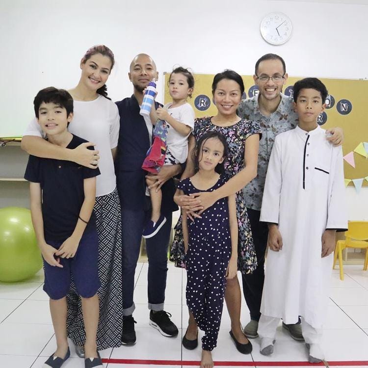 Instagram.com/deelestari