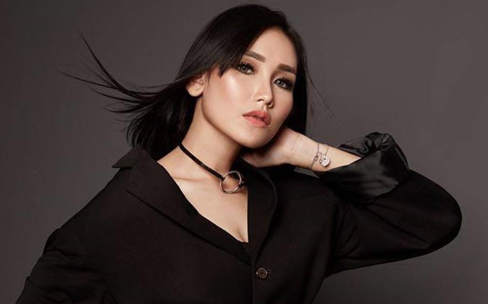 instagram.com/ayutingting