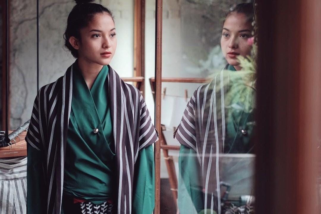 Putri Marino, Kekasih Chicco Jerikho yang Cinta Gaya Etnik