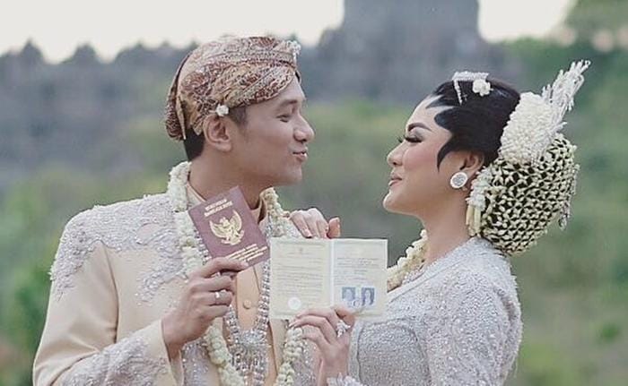 instagram.com/@vickyshu