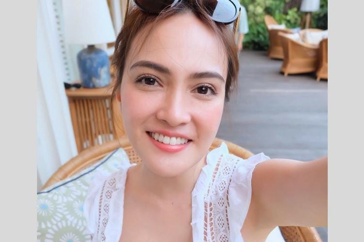 Instagram.com/@shandyaulia