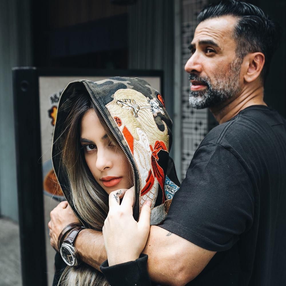 Instagram.com/valerieethomas