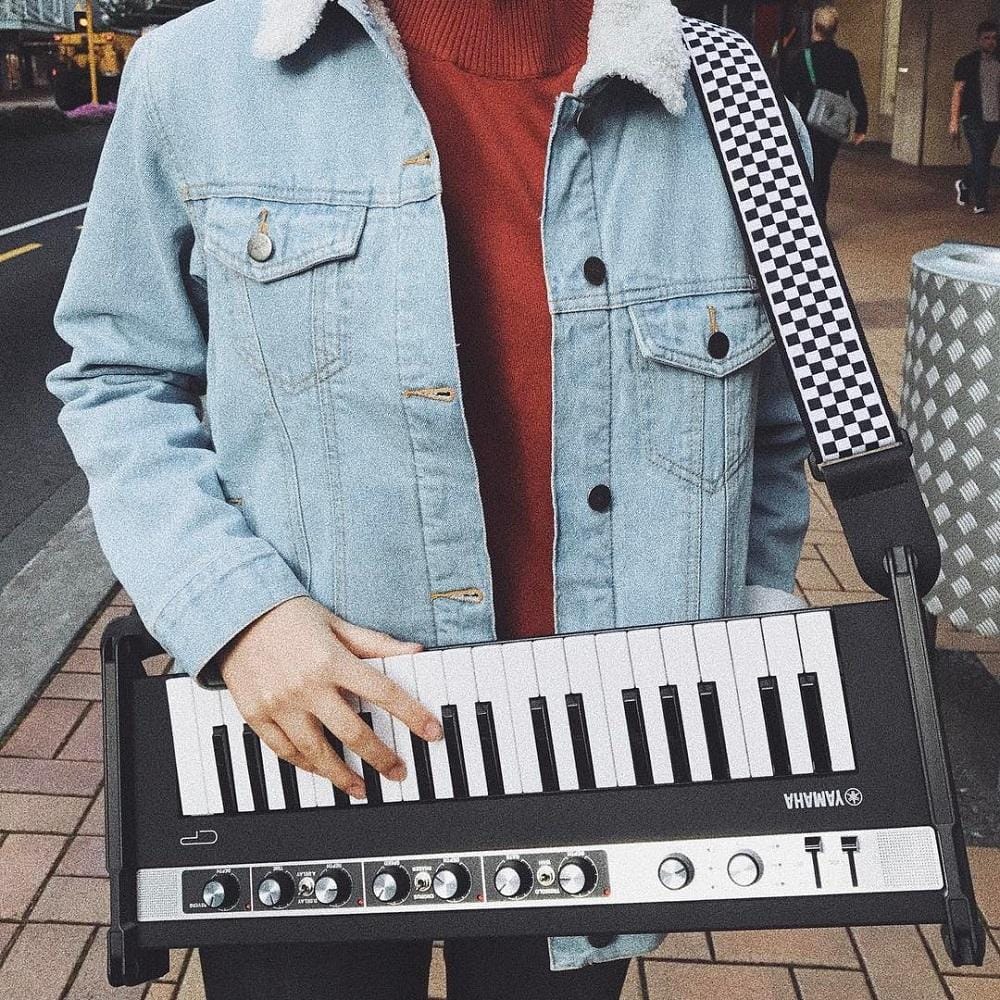 Isyana dan Jimmy |credit: instagram.com/isyanasarasvati