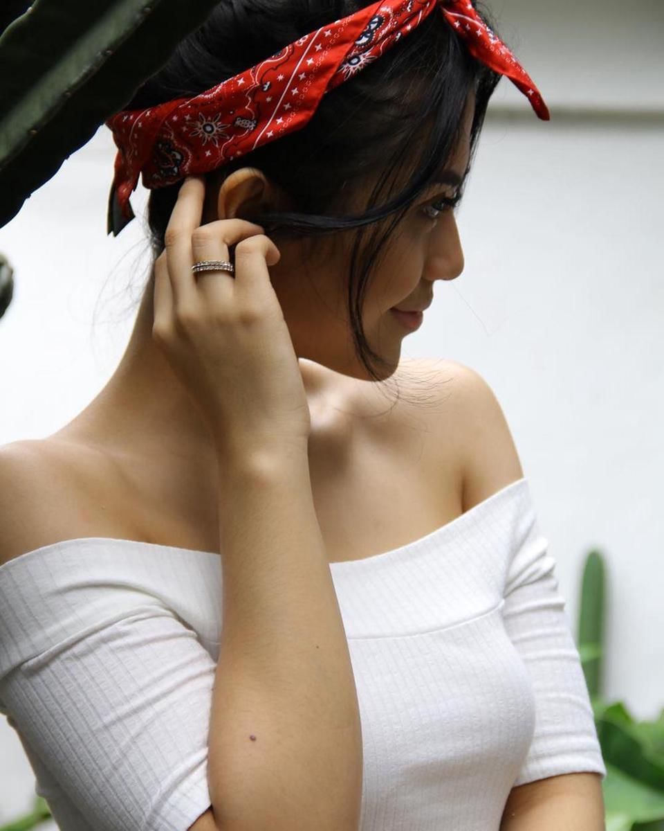 Instagram.com/deliaahusein