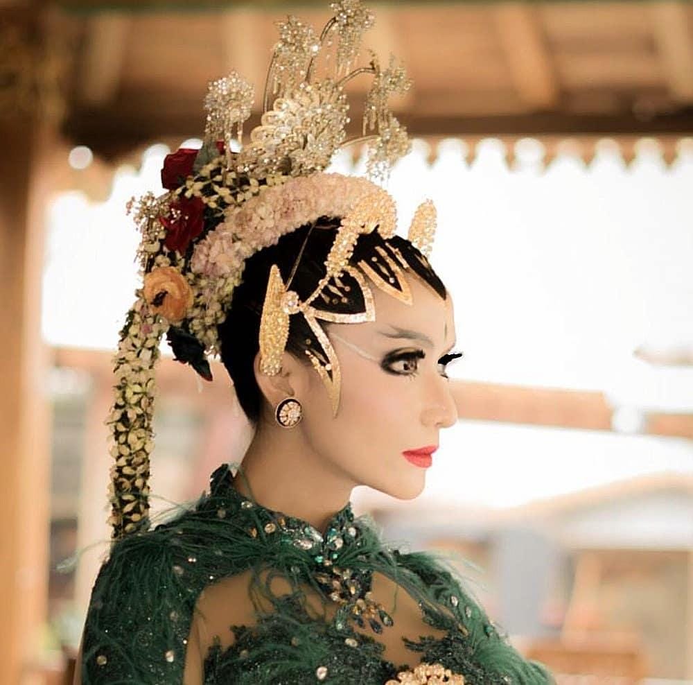 Instagram.com/roro.fitria1989