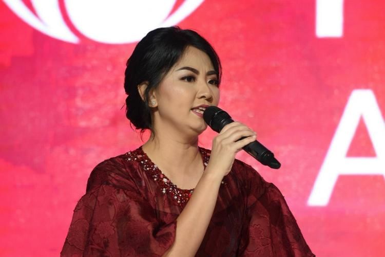 Popbela.com/Pond's Age Miracle