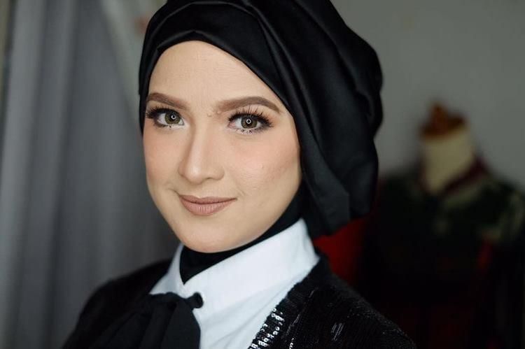 Instagram.com/andharaearly