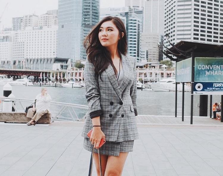 instagram.com/tiarapangestika