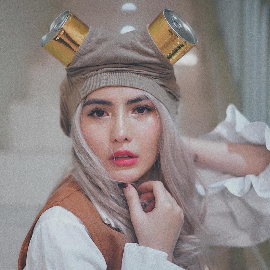 Instagram.com/angelalee87