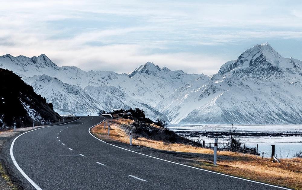 unsplash.com/Hamish Clark