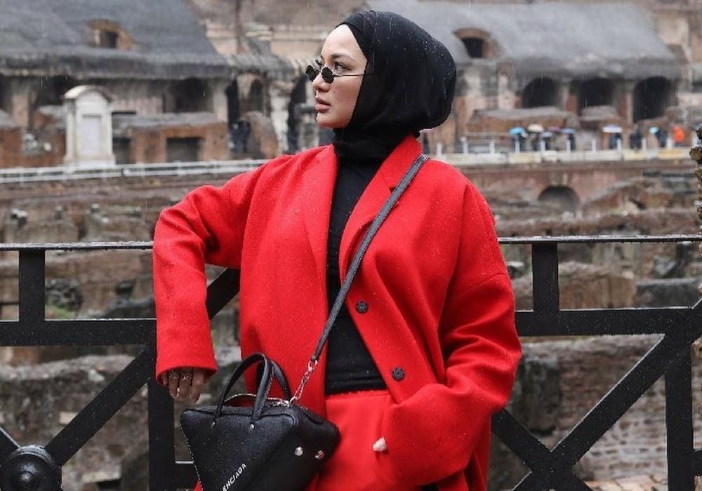 Instagram.com/neelofa