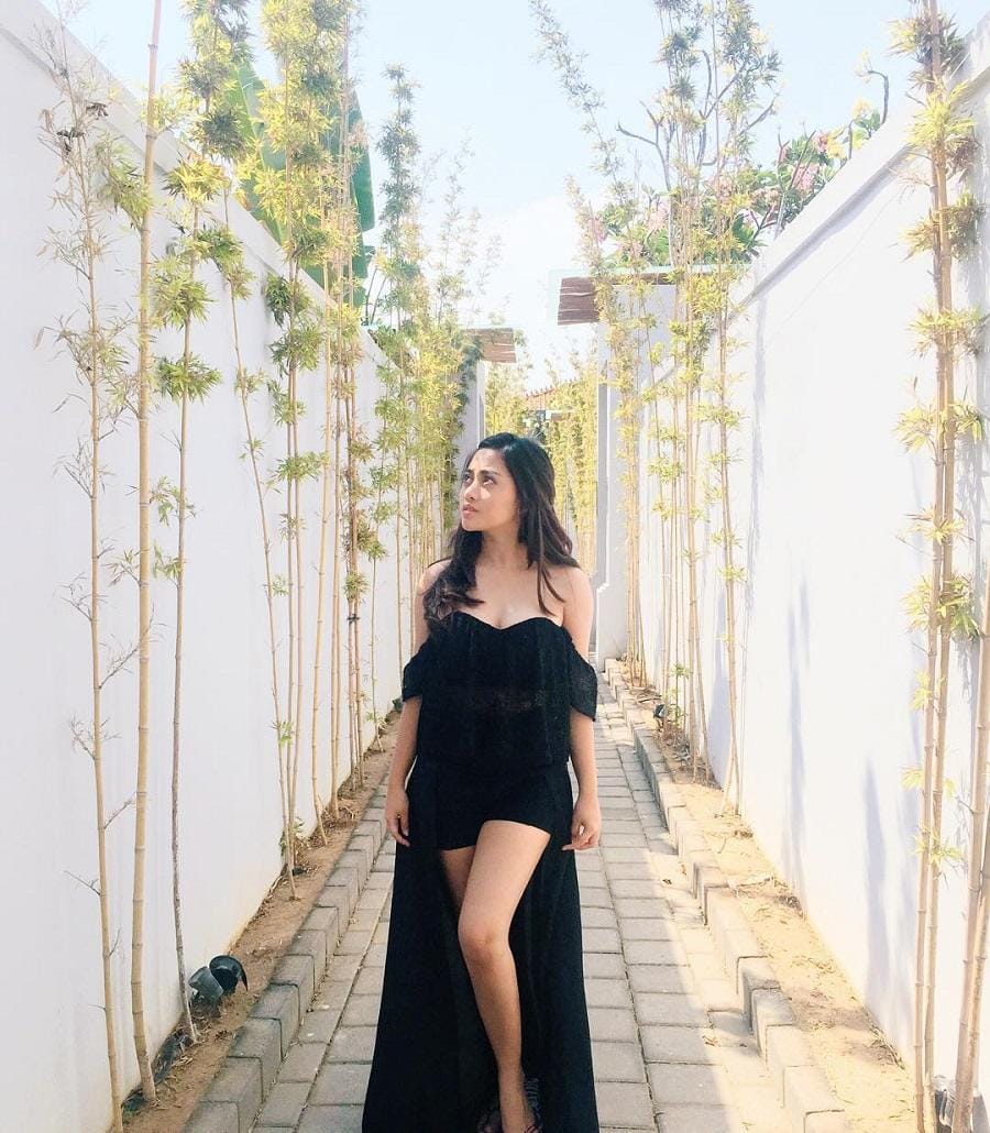 Instagram.com/rachelvennya