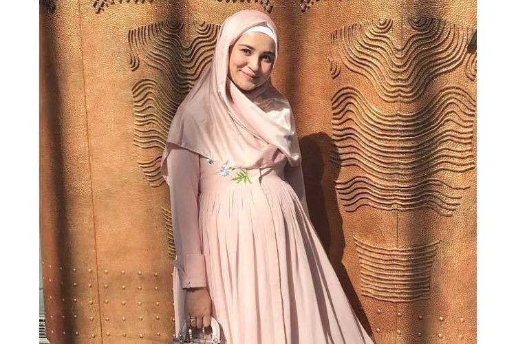 Instagram.com/Shireen Sungkar