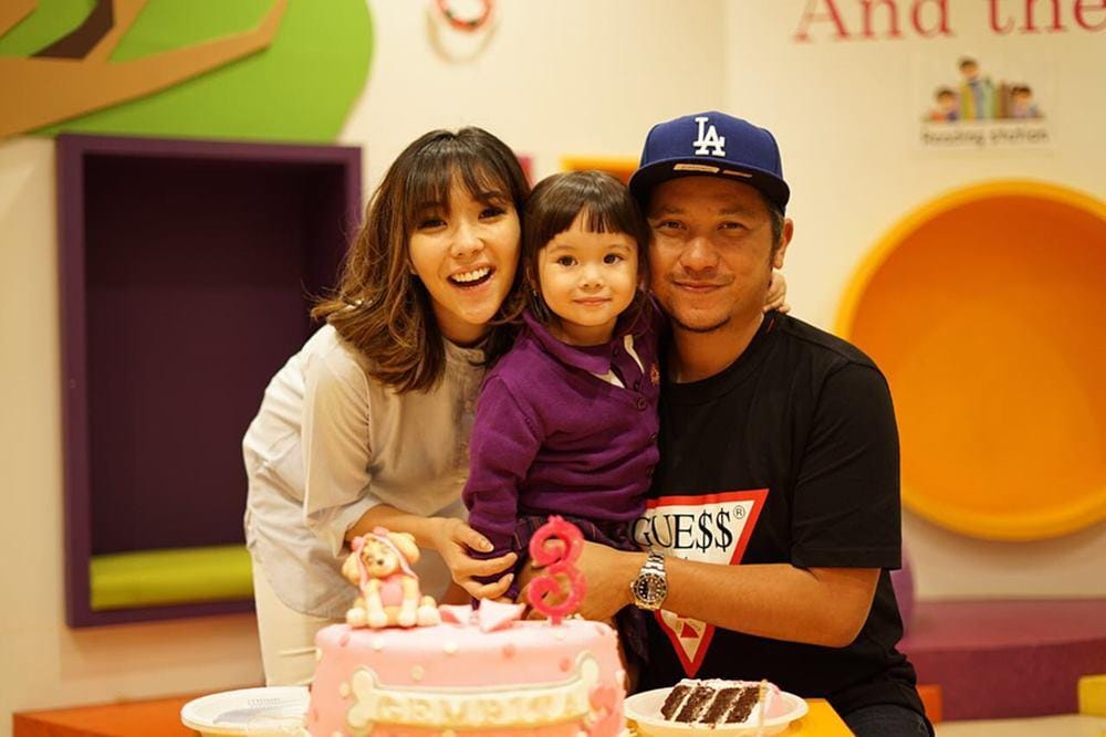 7 Keluarga Artis Ini Dijuluki Family Goals oleh Netizen