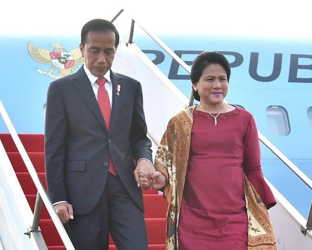 Hobi Tas Klasik, Intip Tas Mewah Kesayangan Ibu Iriana Jokowi Ini