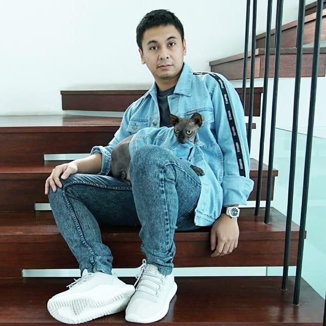 Instagram.com/raditya_dika