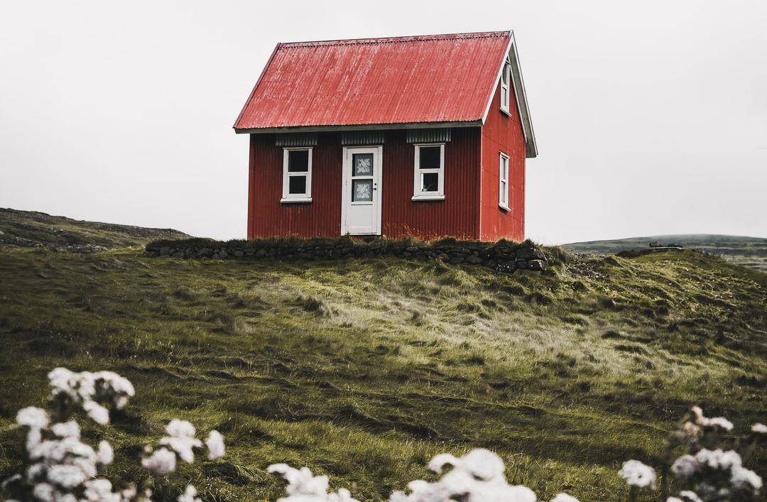 unsplash.com/Luke Stackpoole
