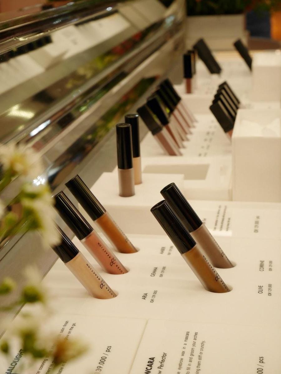 Popbela.com/Rollover Reaction