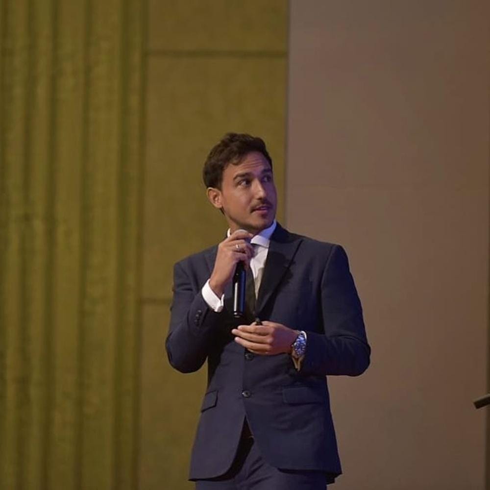 Instagram.com/hamishdw