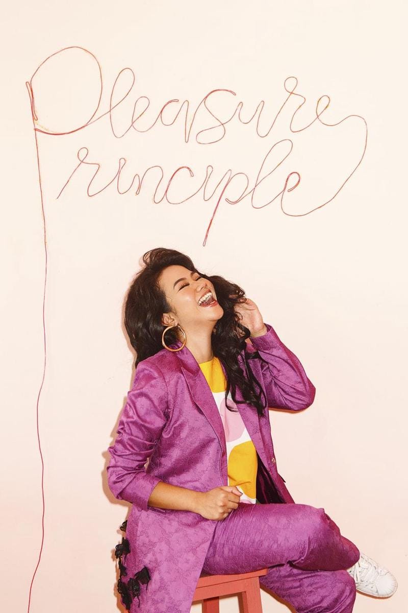 Photographer: Ila Schaffer, Stylist: Monica Nadira, Makeup Artist: Gisela Vianney, Outfits: Parang Kencana x Wilsen Willim, UNIQLO X Marimekko, Bershka, Accessories: ZARA