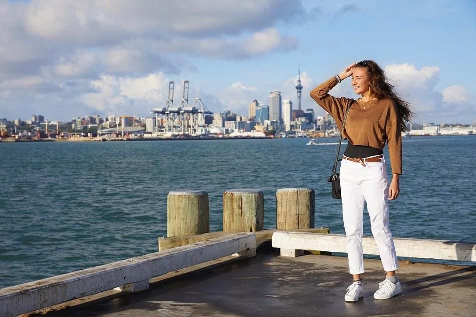 Instagram.com/nadinelist