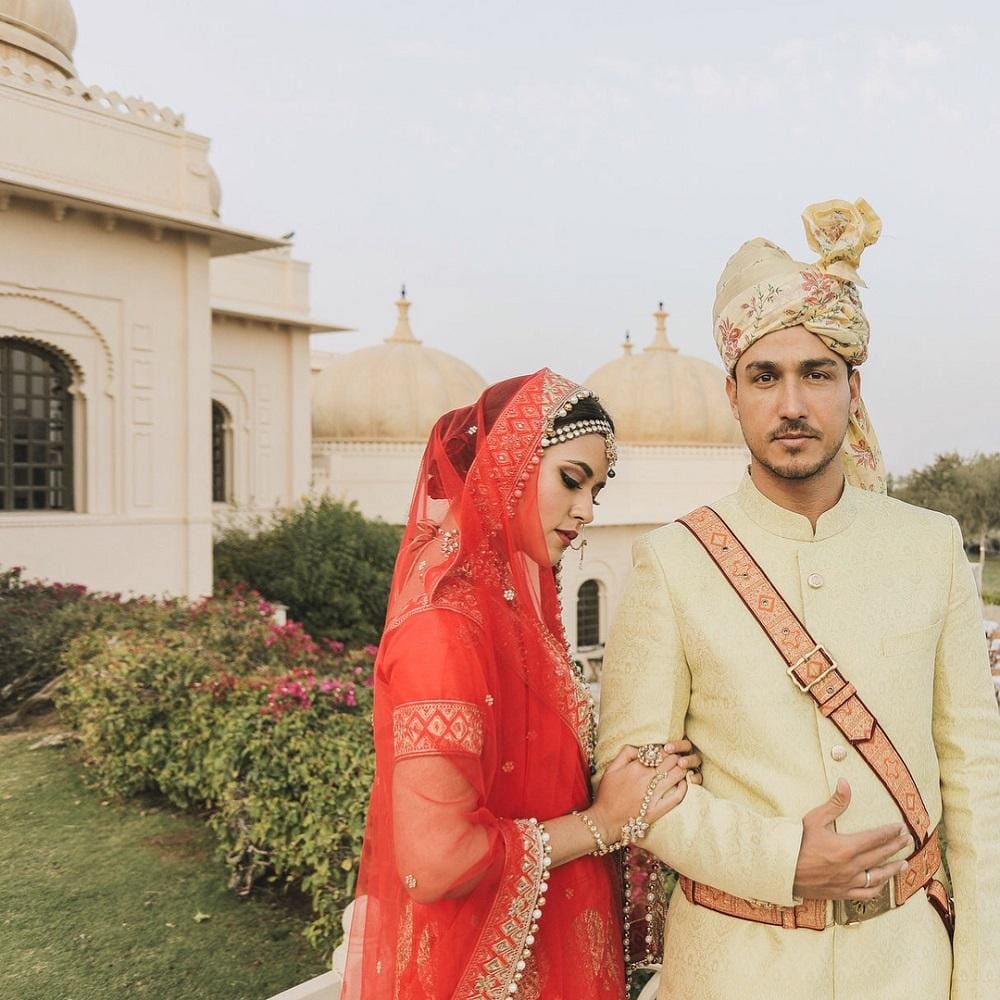 instagram.com/raisa6690