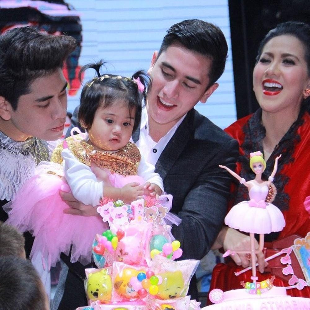 Instagram.com/vaniaathabina24