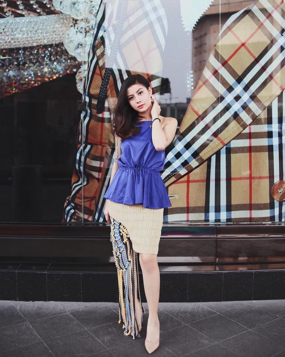 Instagram.com/Awkarin