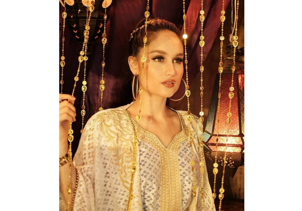 instagram.com/claurakiehl