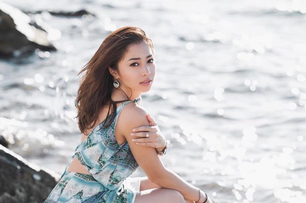 Selalu Terkesan Seksi, 13 Foto Ini Tunjukkan Sisi Lain Nikita Willy