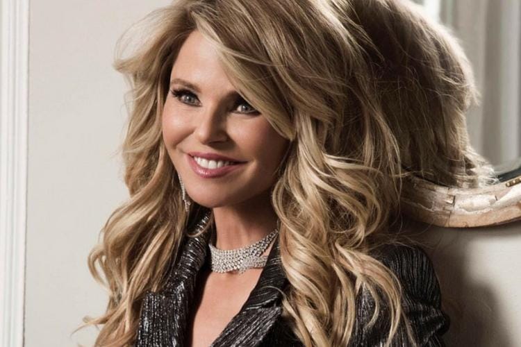 Instagram.com/@christiebrinkley