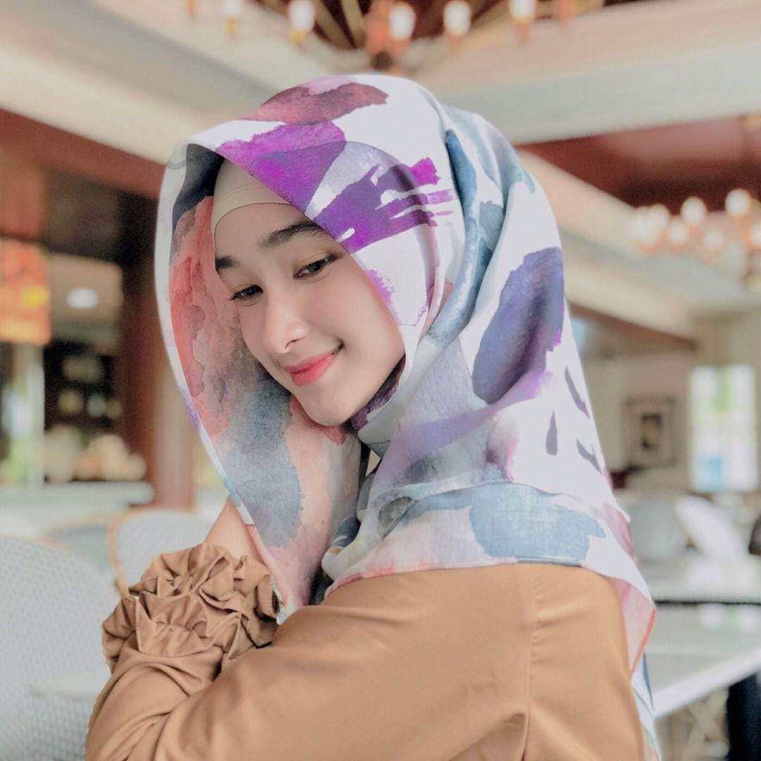 Instagram.com/Bella Almira