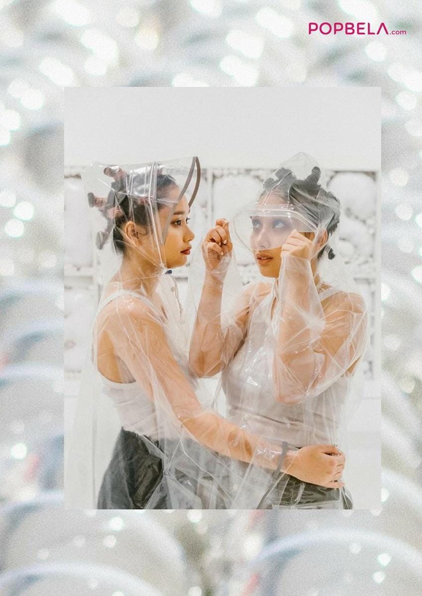 Model: Salma & Salwa Photographer: Andre Wiredja Makeup & Hair: Engelina Wibowo & Meiskhe Stylist: Rama Dicandra