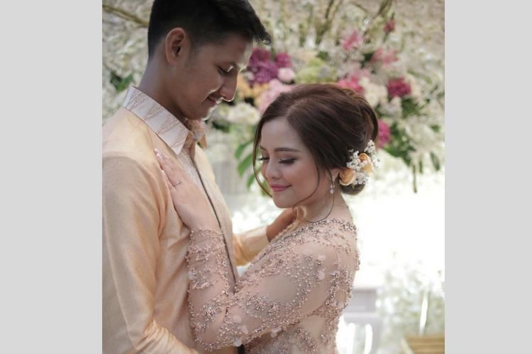 Instagram.com/@thebridestory