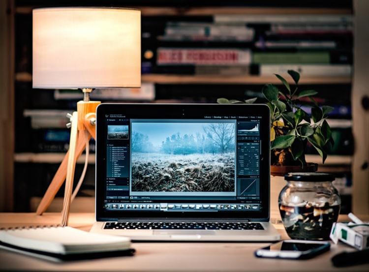 unsplash.com/Radek Grzybowski
