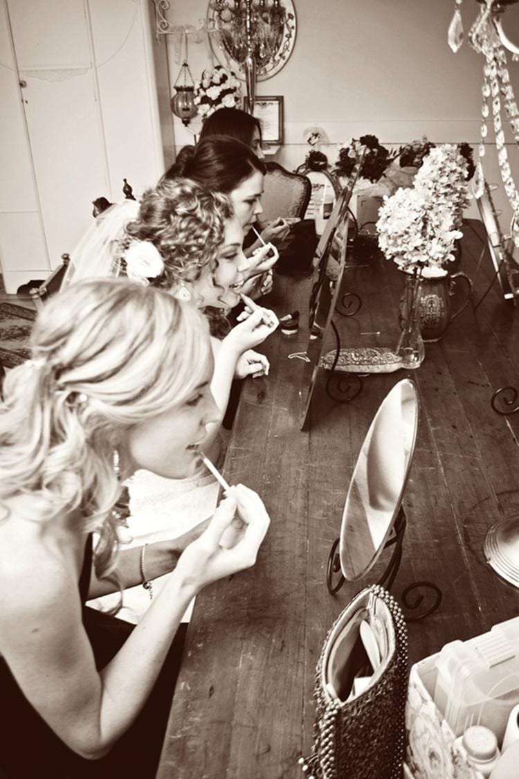 elegantweddinginvites.com/Roee Photography