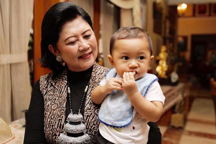 Instagram.com/aniyudhoyono