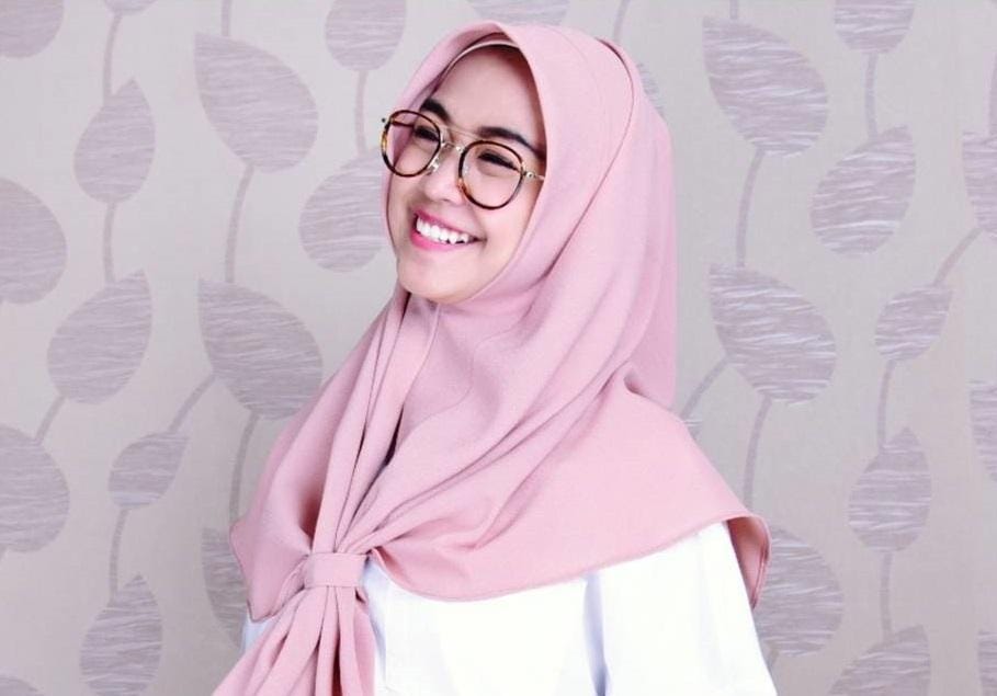 instagram.com/riaricis1795