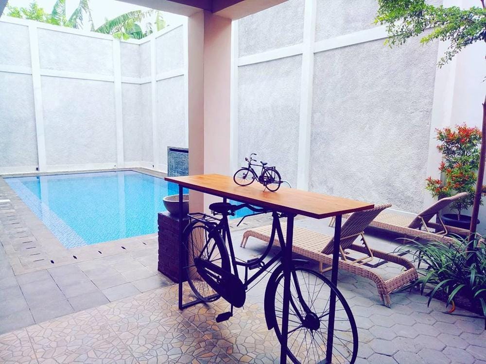 Instagram.com/otuhostel