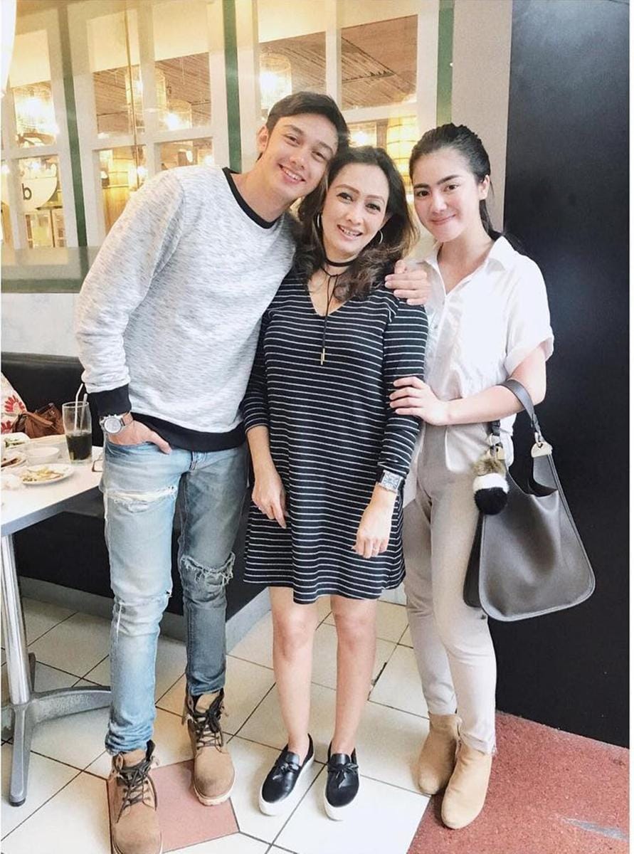 Instagram.com/felicyangelista_